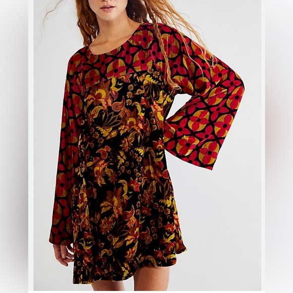 Free People Dresses & Skirts - Free People Mary Mod velvet mini dress NWT